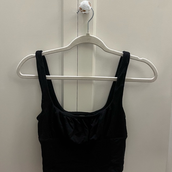ARITZIA Wilfred Free Orbit Tank - Picture 2 of 5